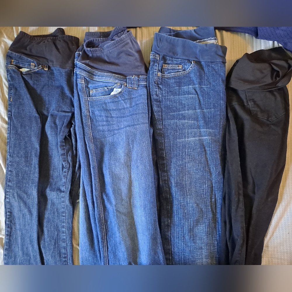 3 pairs maternity jeans 1 capri